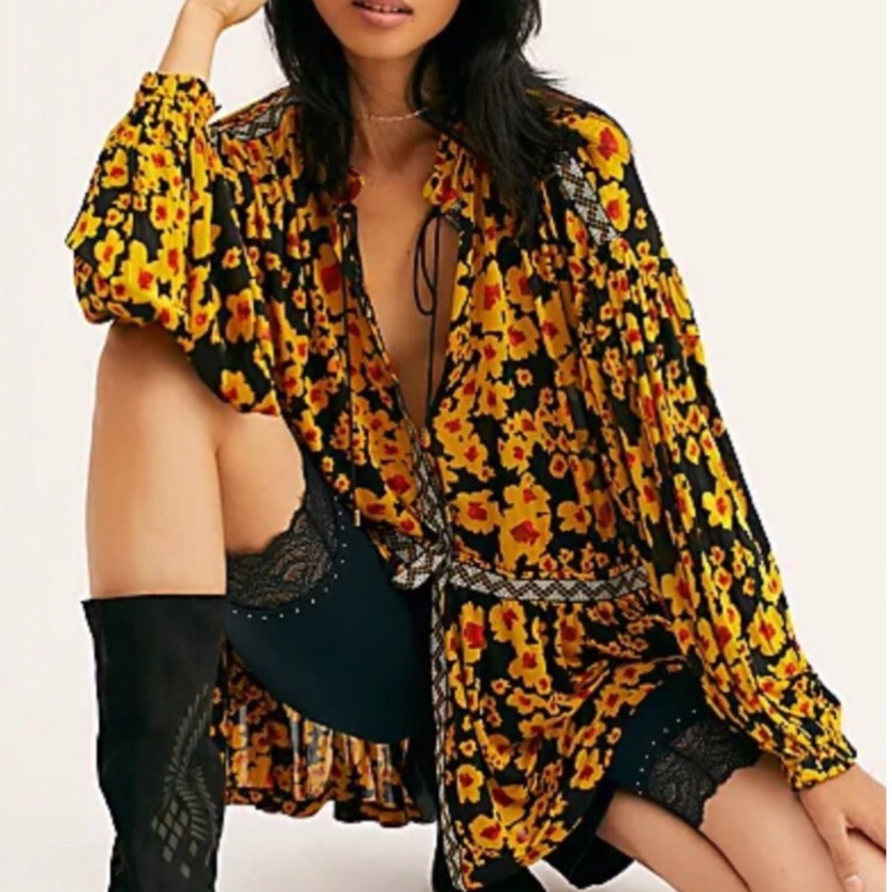 EUCFree People Love Letter Floral Print Tunic